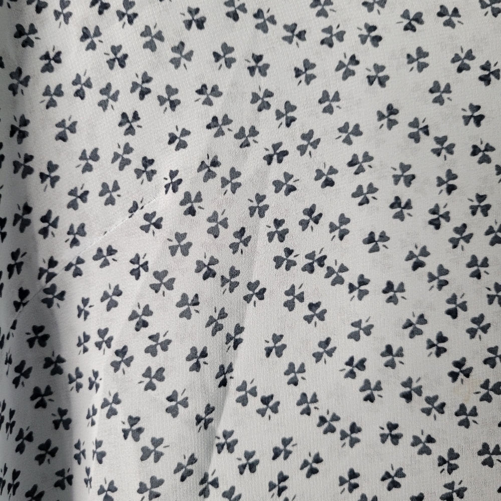 Just Female Clover Print Henry Blouse Size S View 3